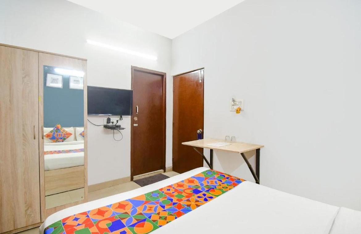 Hotel Vrindavan Bhakti Bhavan- Near Prem Mandir By Mukund Extérieur photo